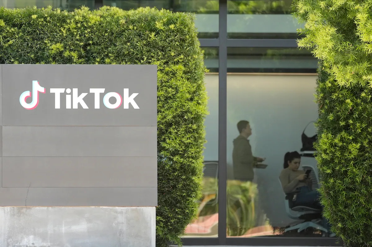 TikTok retoma serviço nos EUA após suspensão temporária