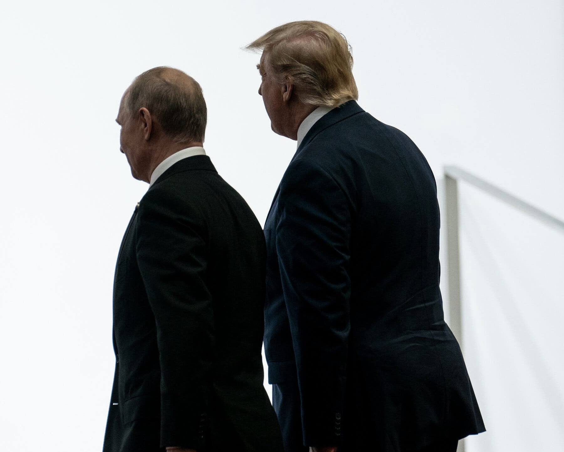 Putin parabeniza Trump e diz que Moscou está ‘aberta ao diálogo’