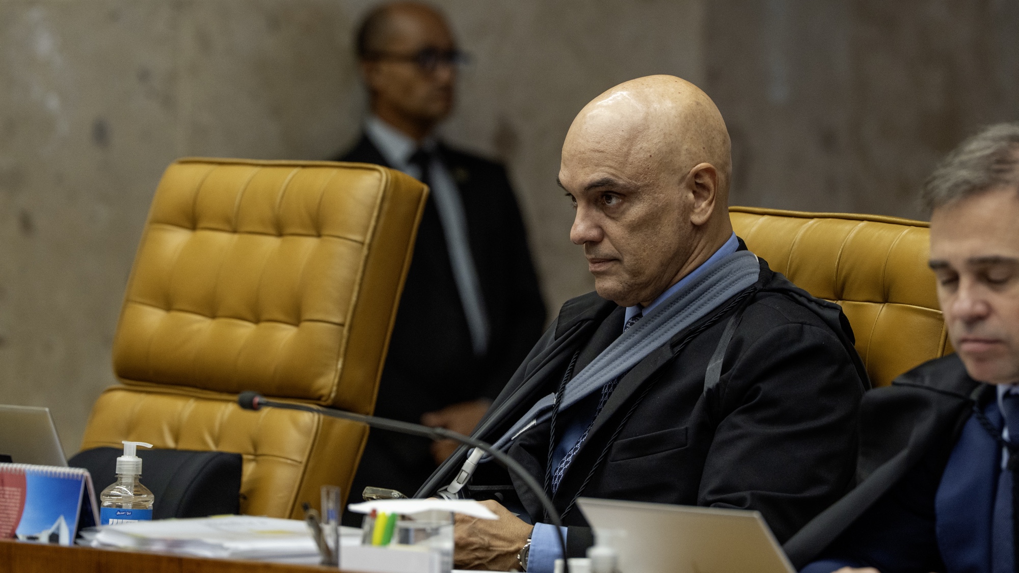Moraes vota por manter ação penal contra Ramagem por três crimes