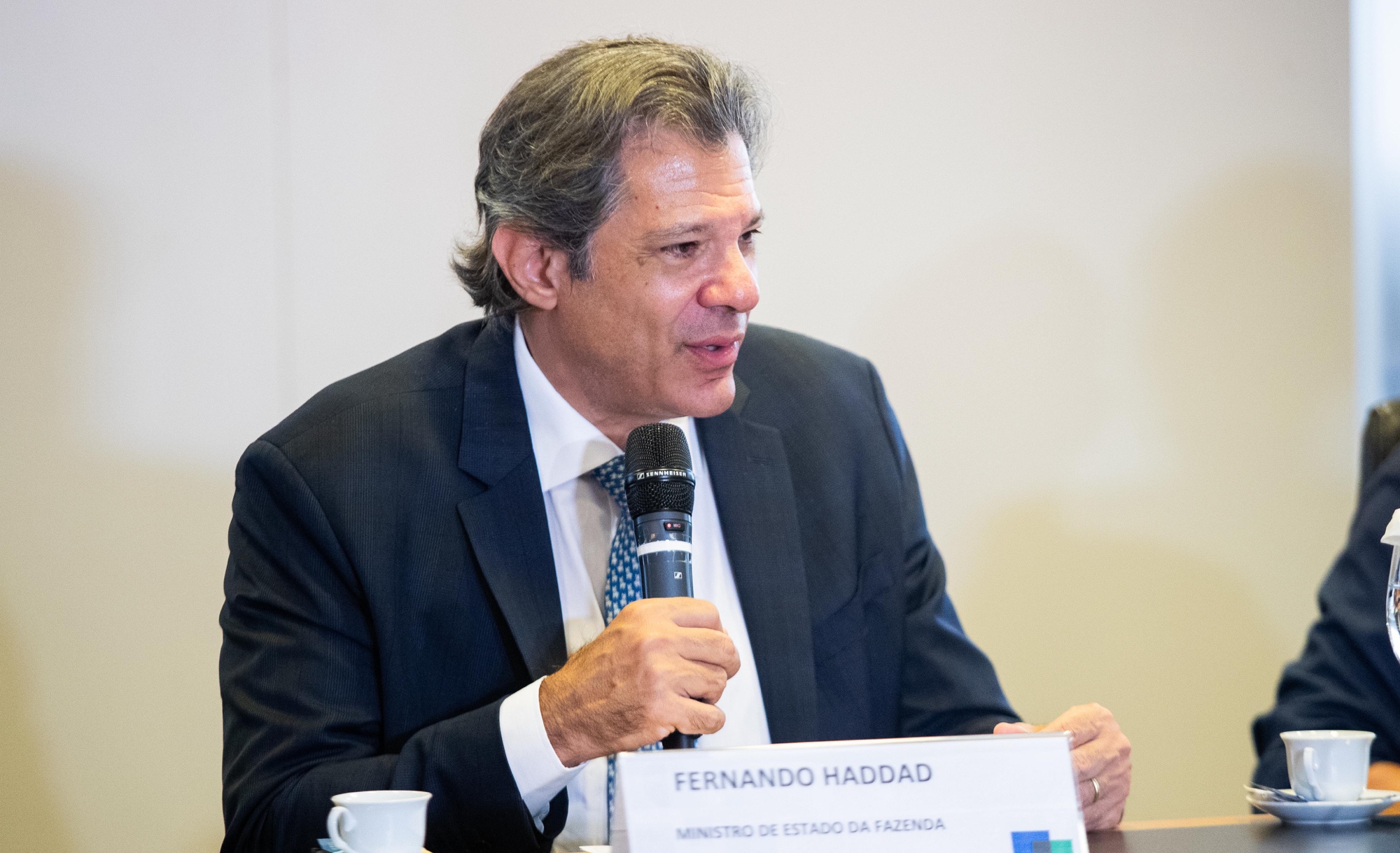 Haddad vai aos EUA em busca de investimentos em data centers e reuniões com big techs