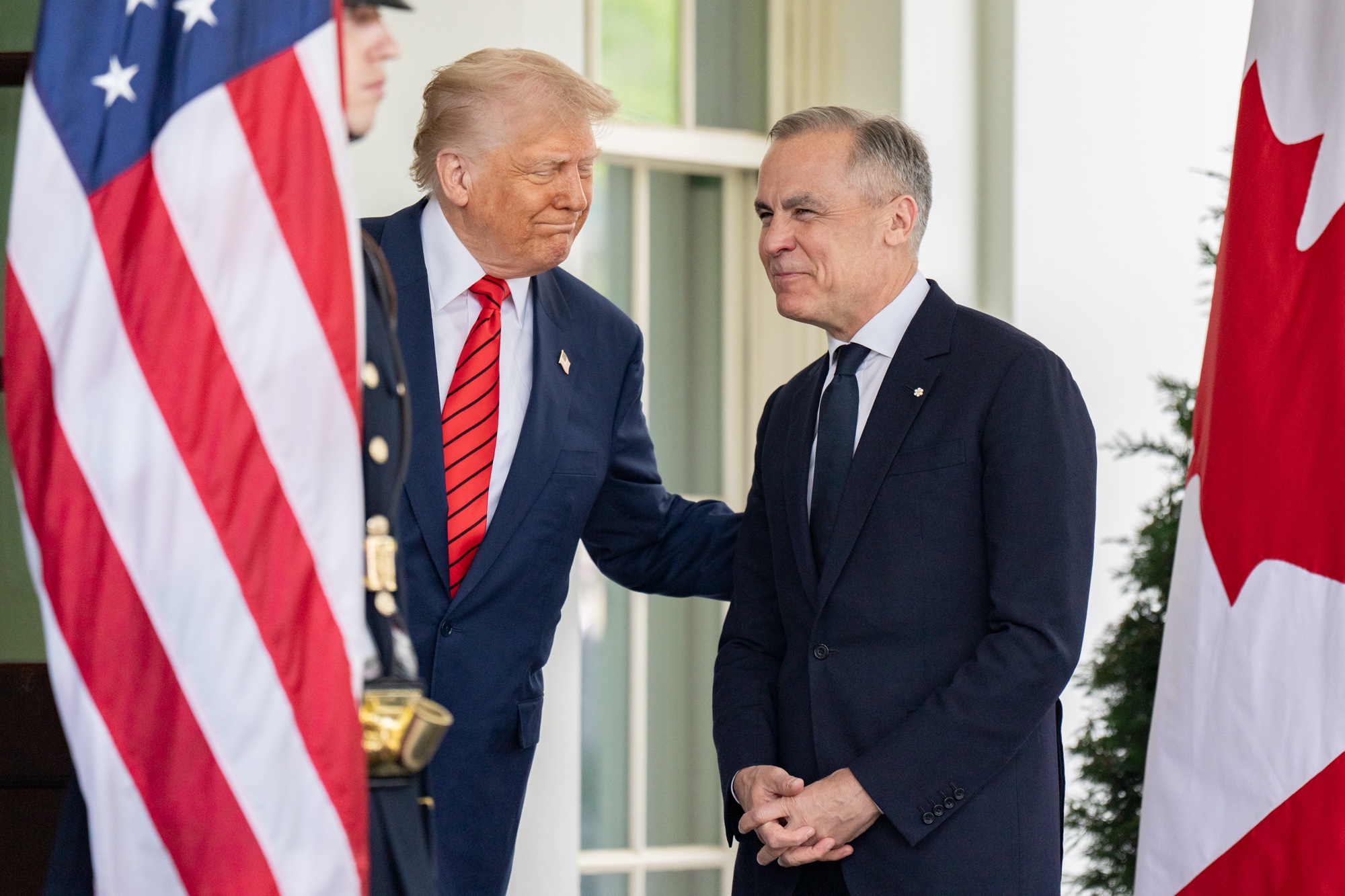 “Nunca diga nunca”, afirma Trump ao sugerir que Canadá poderia se juntar aos EUA