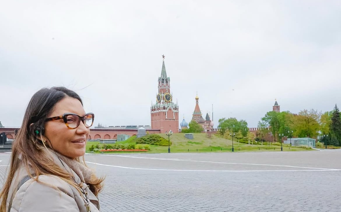 Em Moscou, Janja visita residência oficial de Putin antes da chegada de Lula