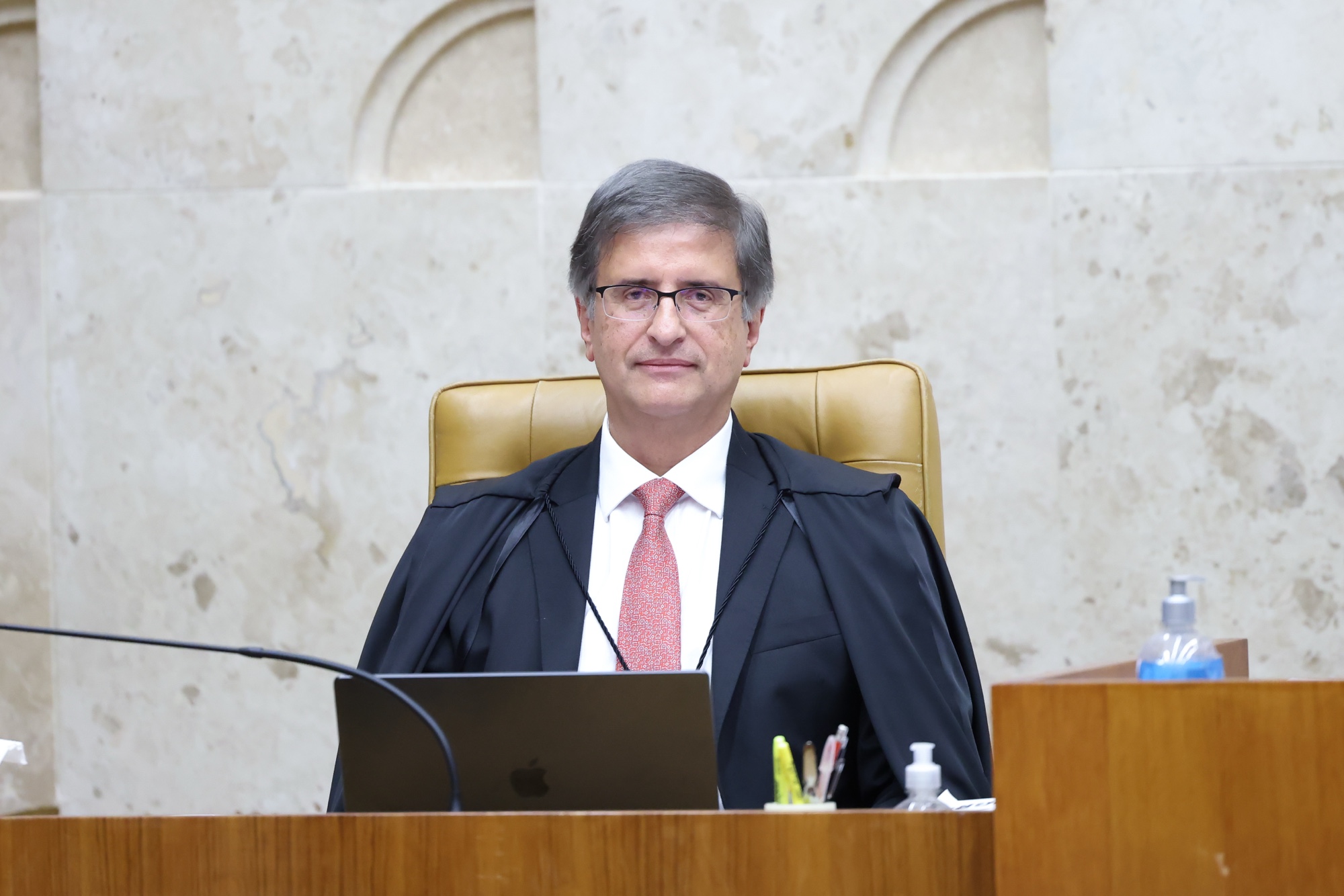 PGR pede ao STF inquérito contra Eduardo Bolsonaro por atuação nos EUA