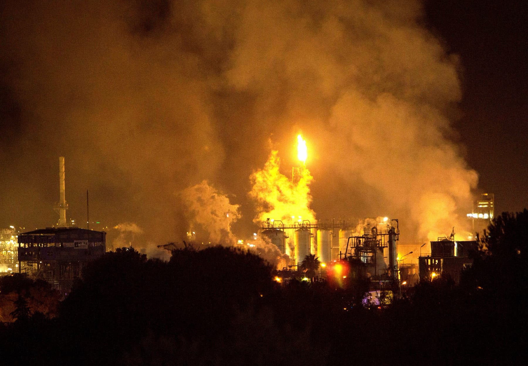 Mega explosão atinge fábrica na China e causa 5 mortes e 19 feridos