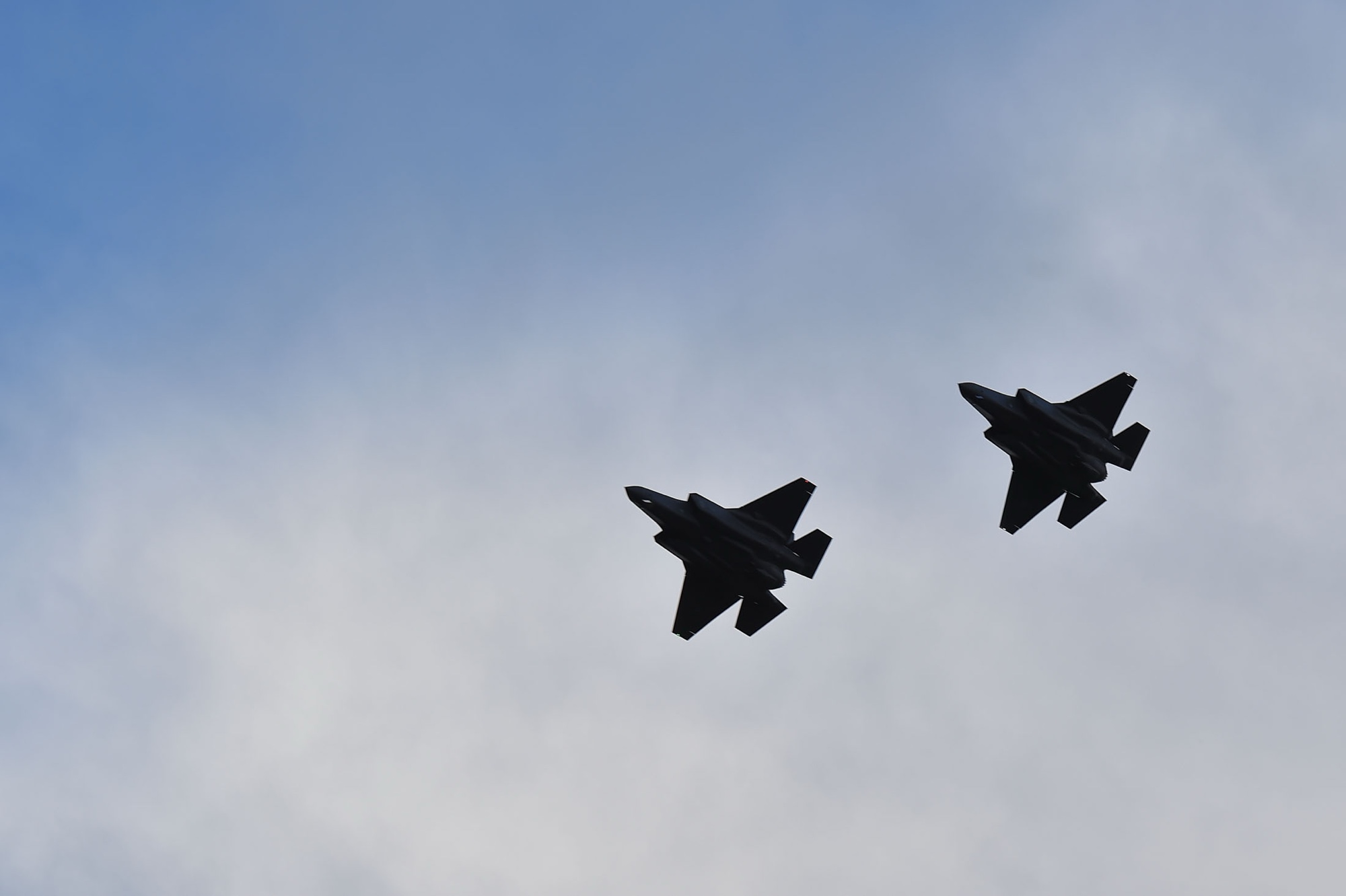 Catar condena ataque do Irã a base dos EUA e promete resposta