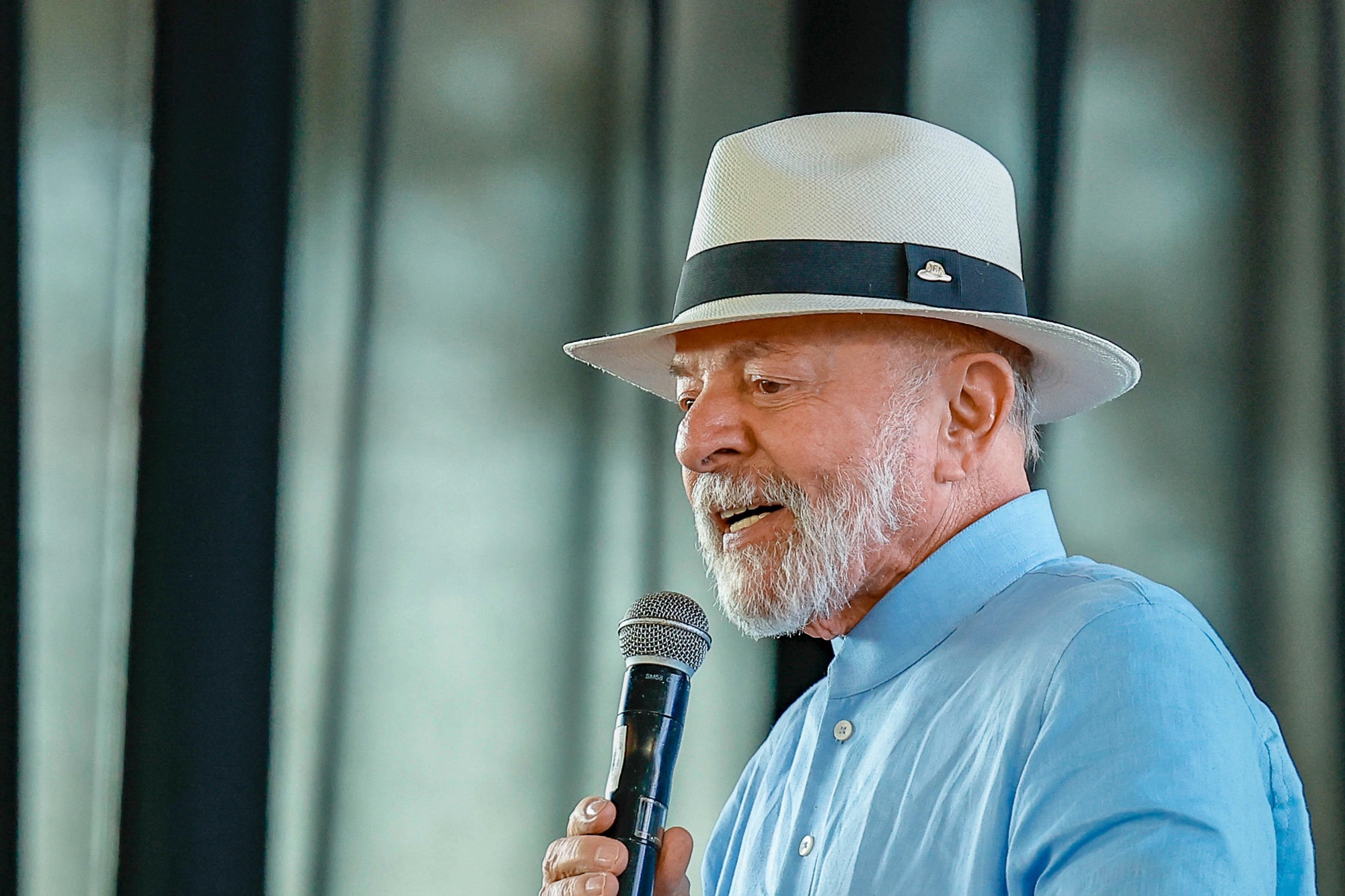 Lula chama o G7 de “festa dos ricos” e afirma que o grupo “não precisa existir”