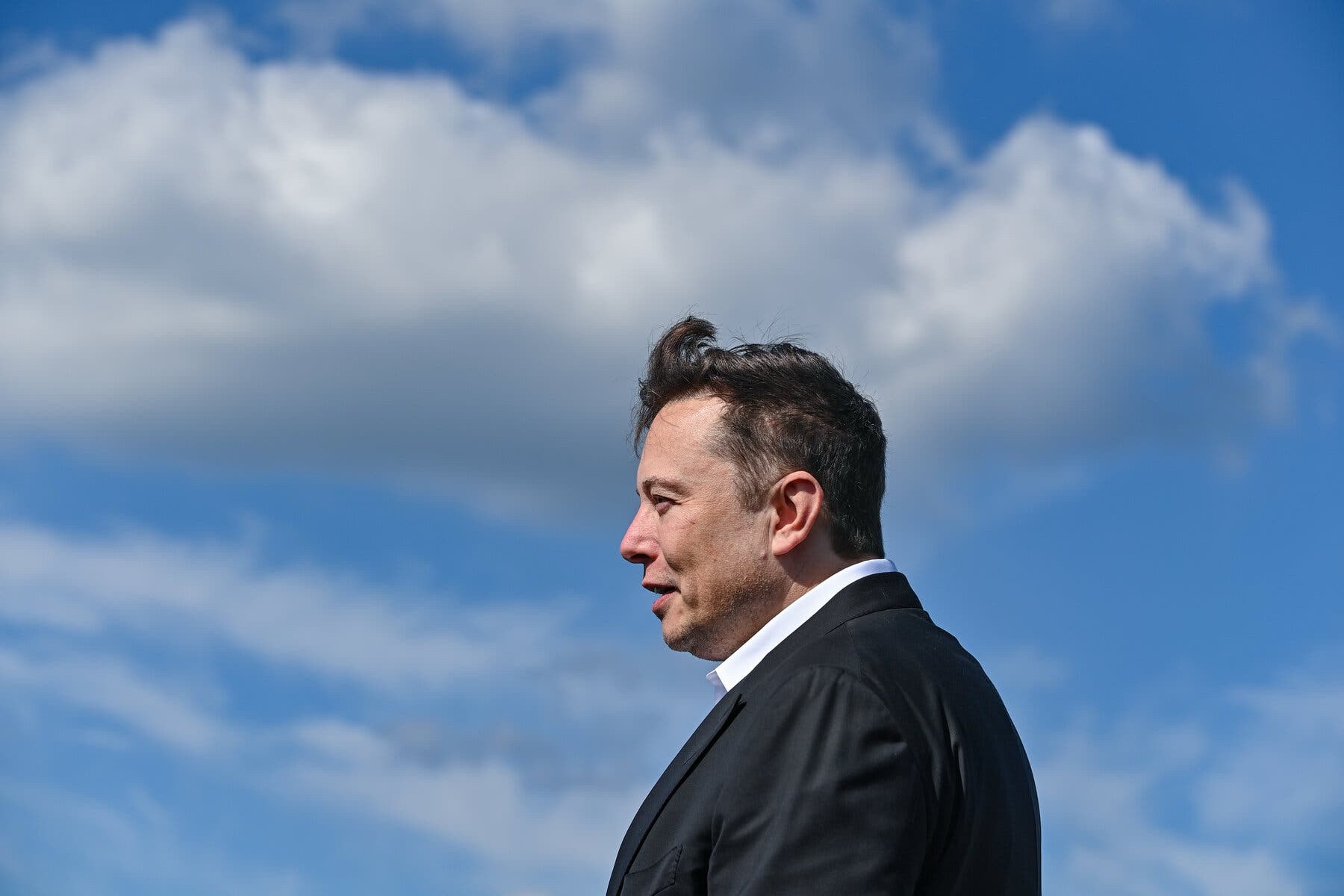 Embate com Trump derruba ações da Tesla e faz Musk perder R$ 148 bilhões