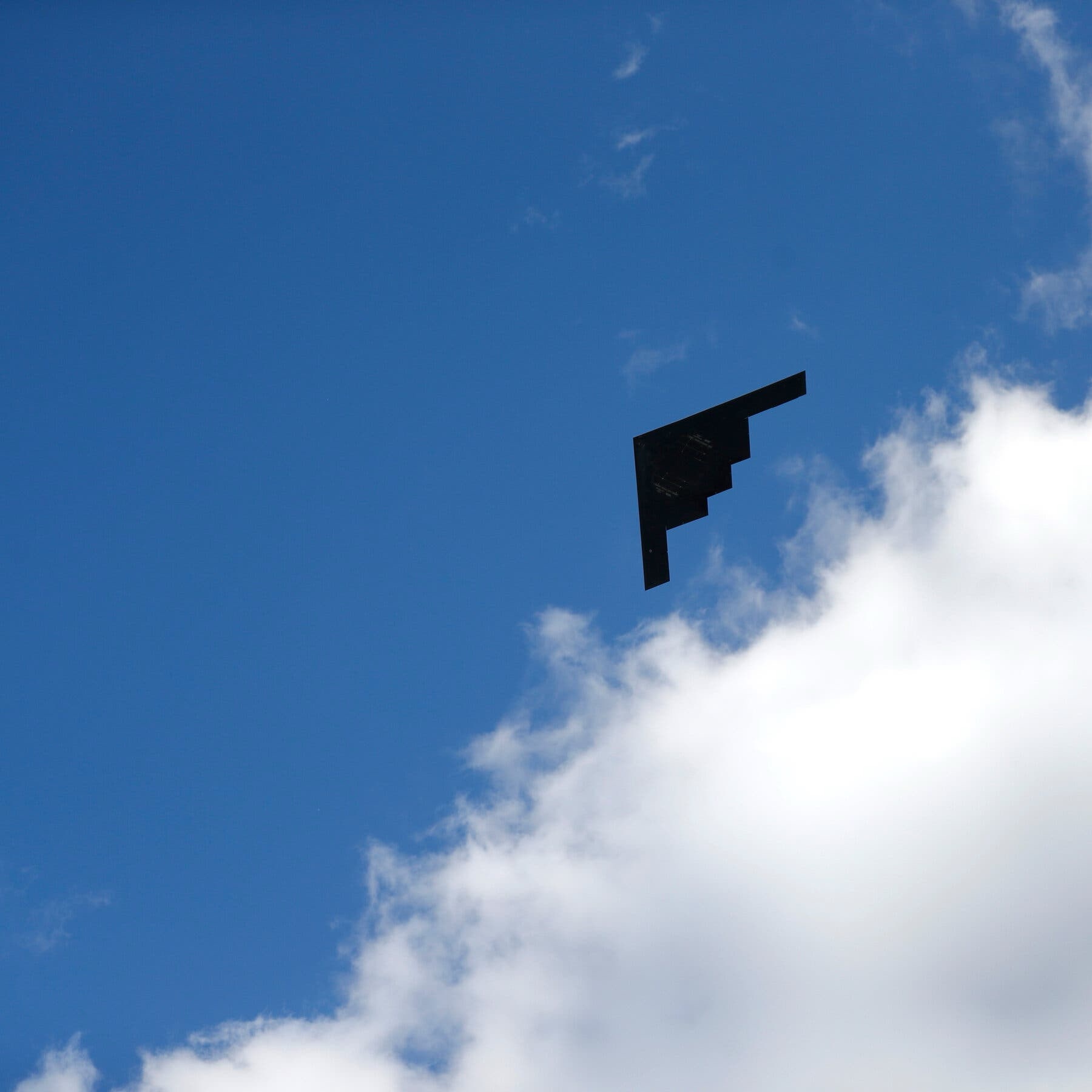 Bombardeiros B-2 voltam aos EUA após atacar alvos nucleares do Irã