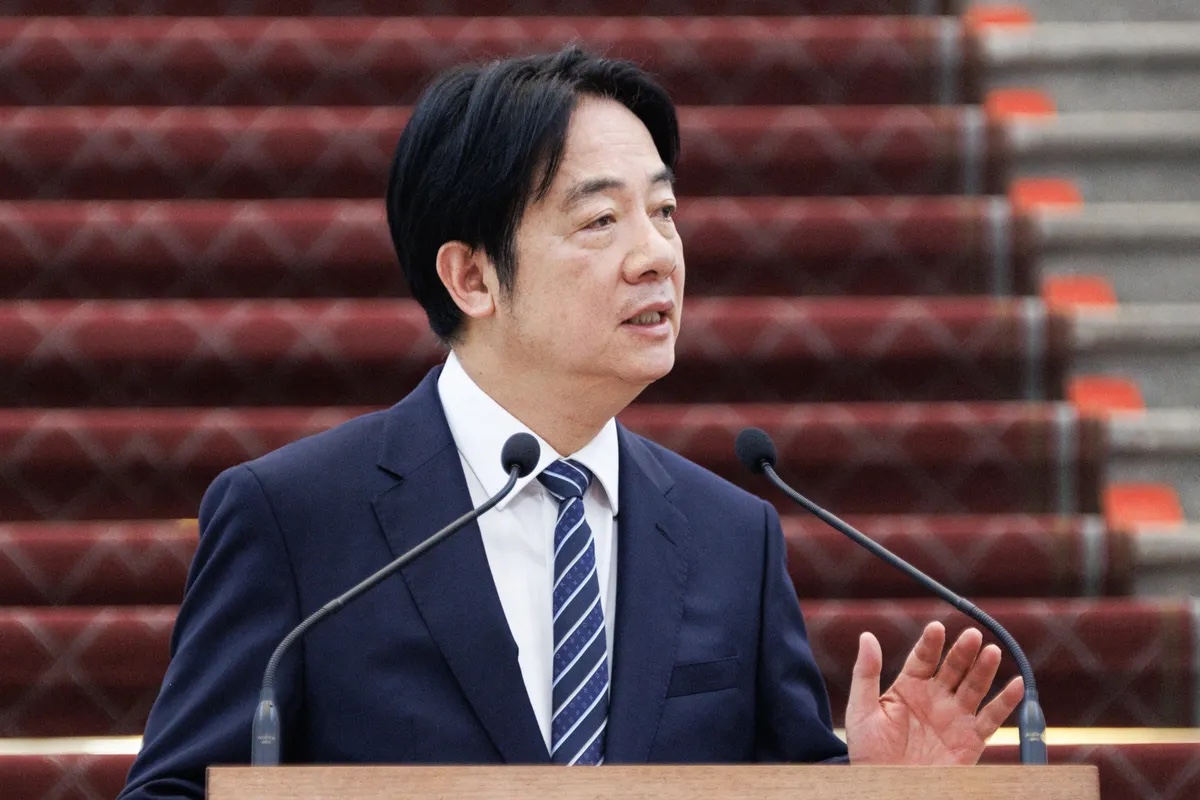 China ameaça e acusa Taiwan de “heresia” após fala do presidente sobre soberania