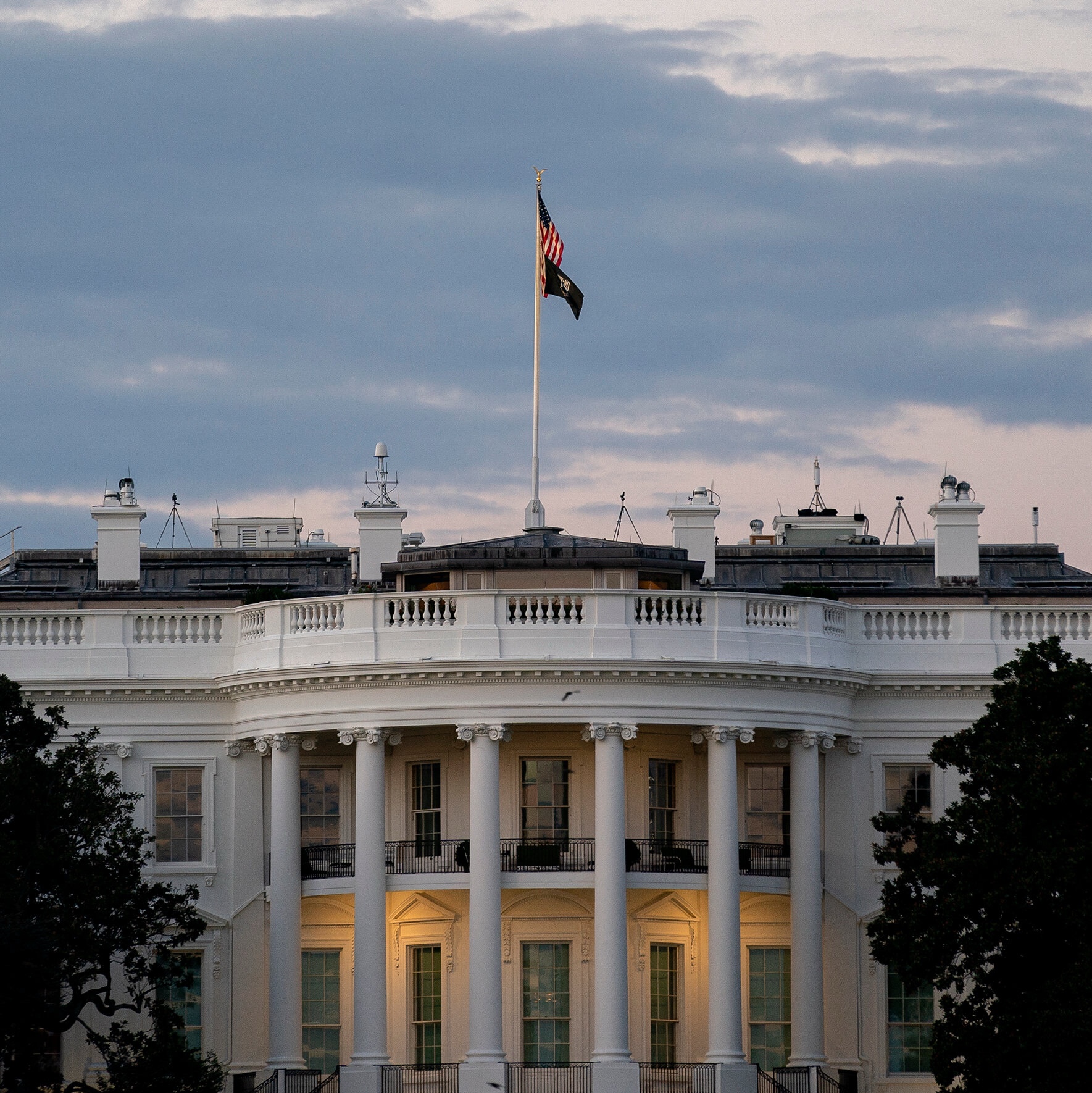 Trump diz ao Congresso dos EUA que Irã tinha programa de armas nucleares