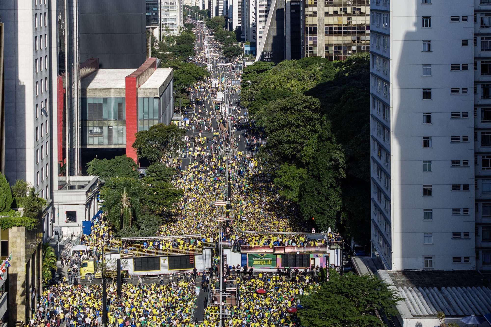 Ato com Bolsonaro na Paulista reúne 12,4 mil, diz estudo da USP