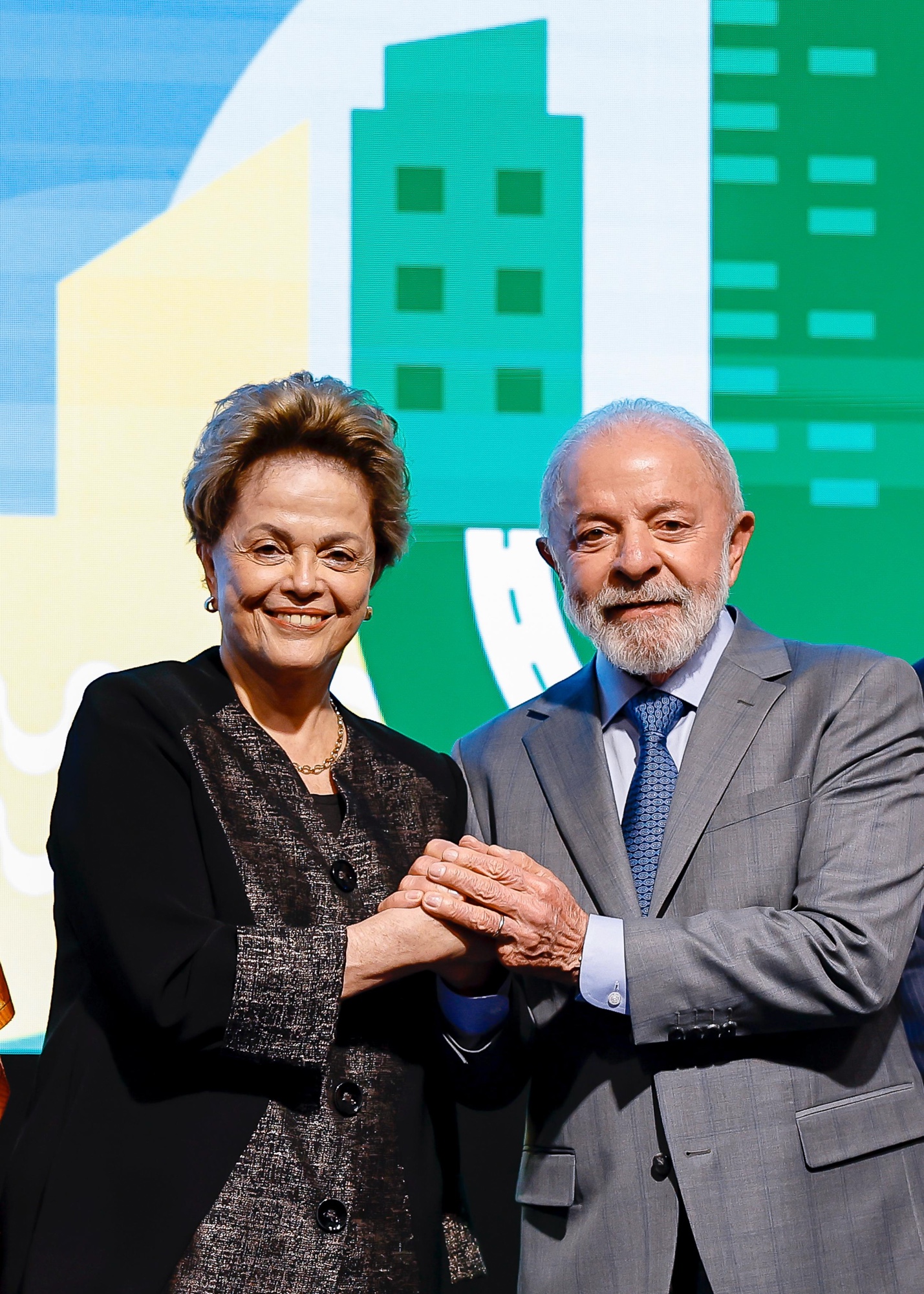 Lula volta a desafiar os EUA e defende moeda comum para o Brics