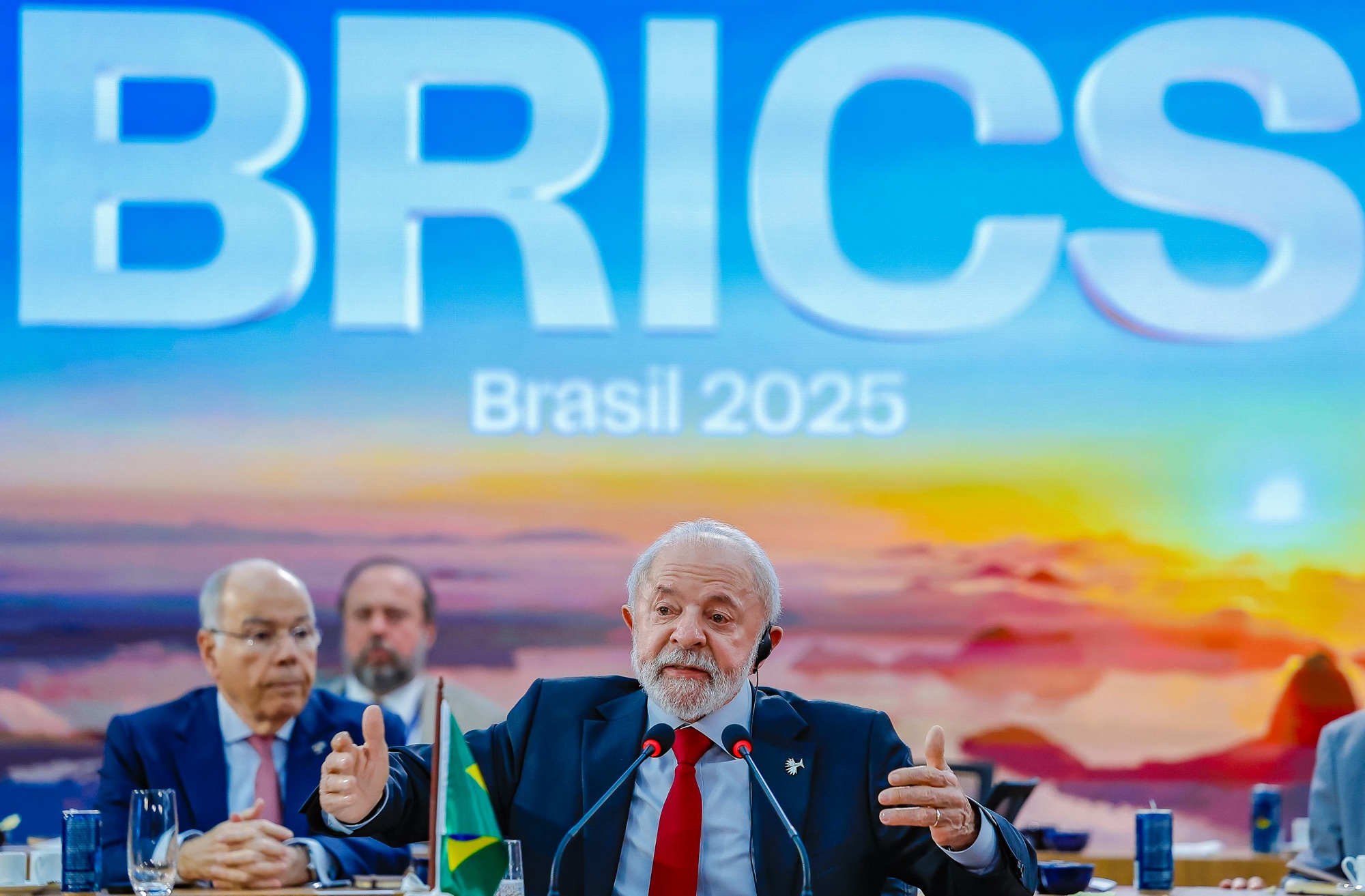 Lula faz discurso antiocidental e critica OTAN por aumento de gastos militares