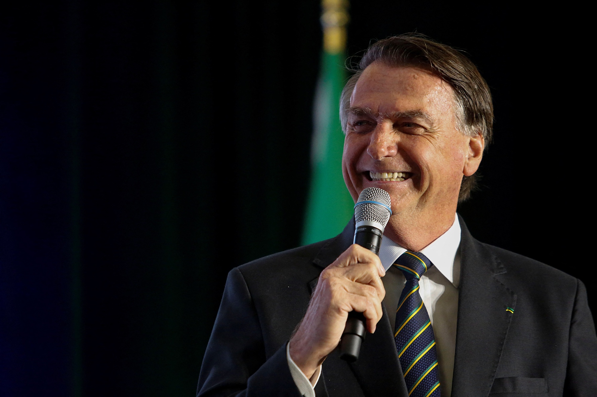 PF conclui que pen drive apreendido na casa de Bolsonaro é irrelevante
