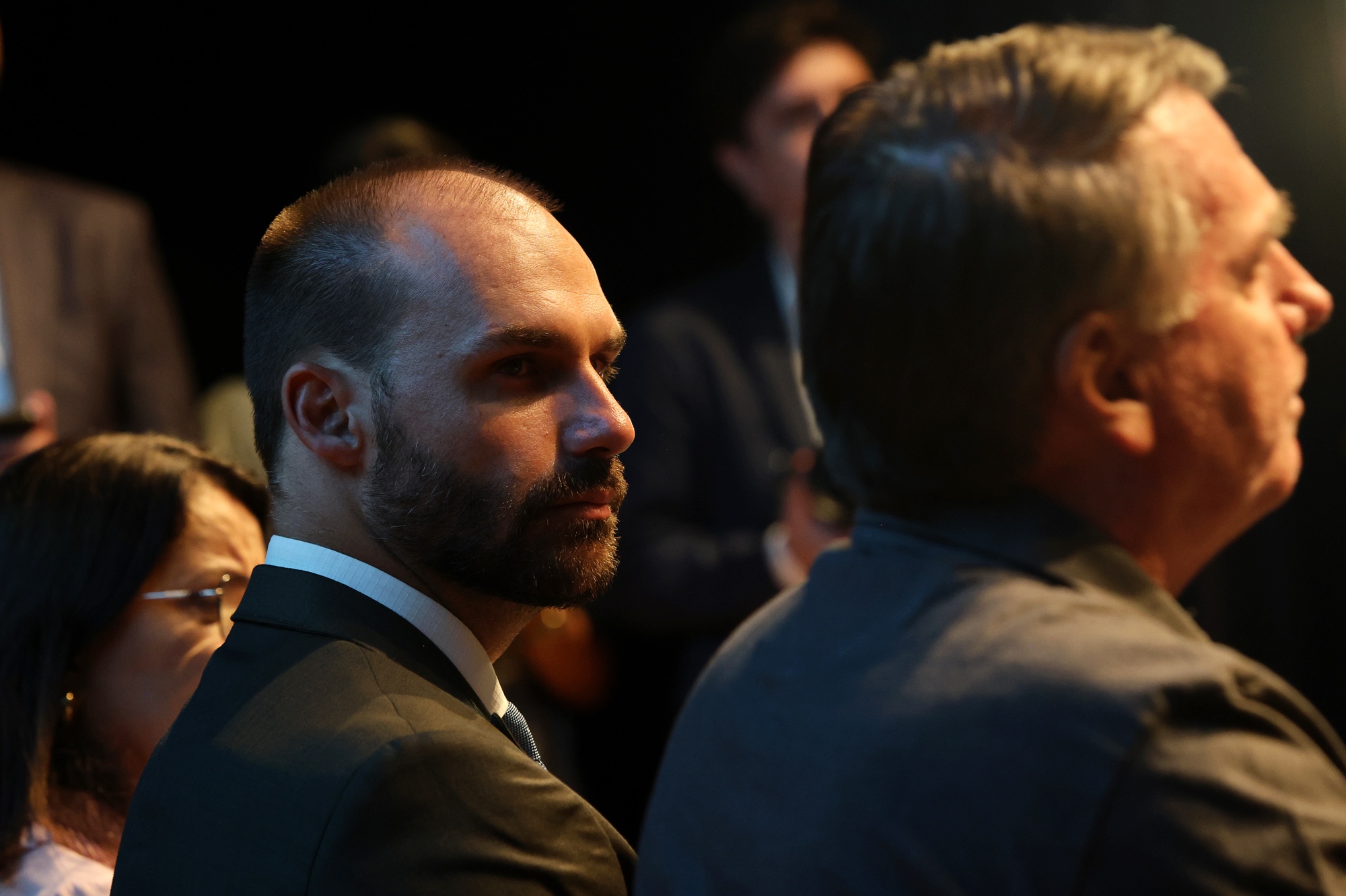 Bolsonaro e Eduardo são indiciados pela PF; Malafaia vira alvo de buscas