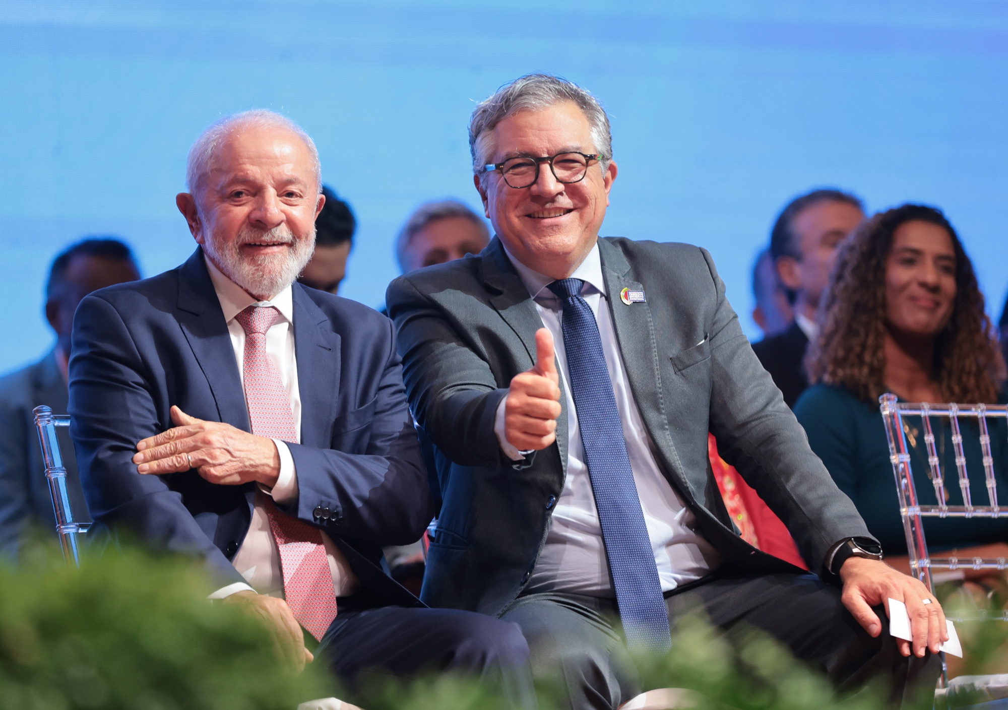 EUA revogam vistos de familiares do ministro da Saúde do governo Lula