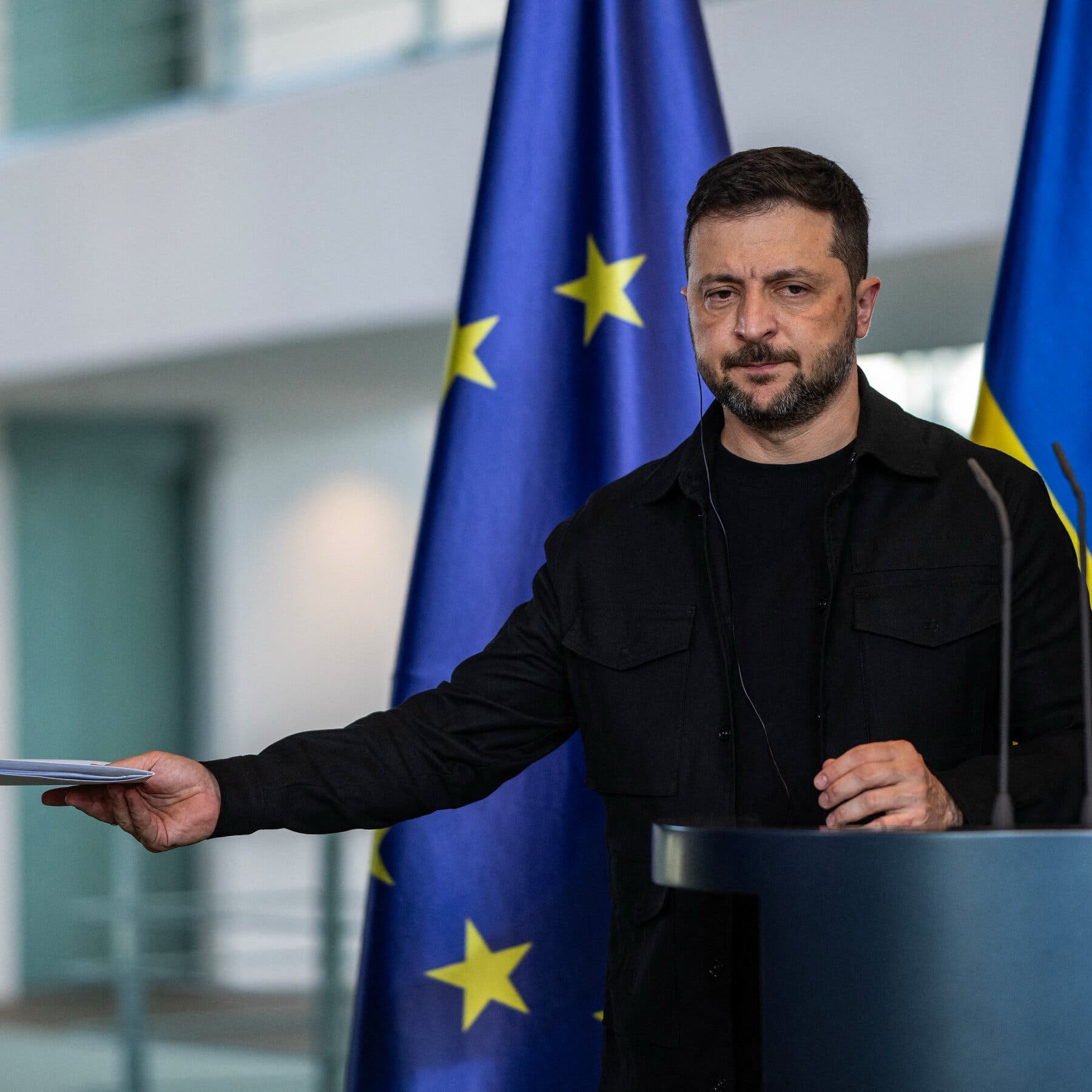 Zelensky rejeita cessão de territórios antes de reunião com Trump