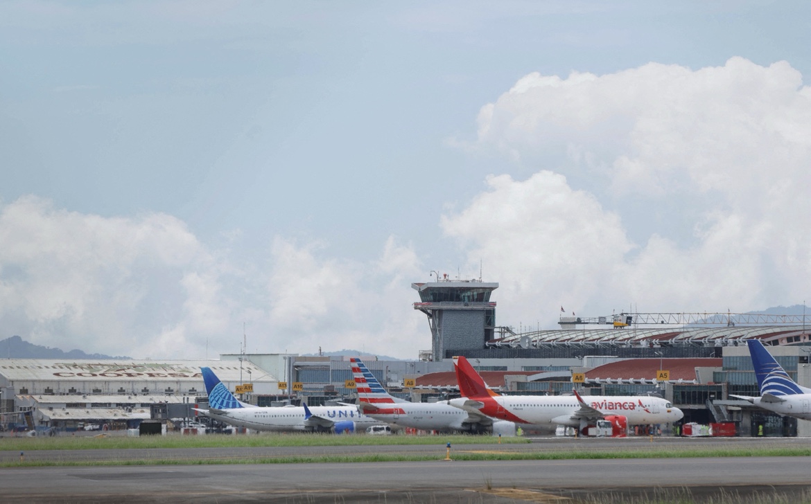 Segundo aeroporto da Dinamarca fecha por ameaça de drones