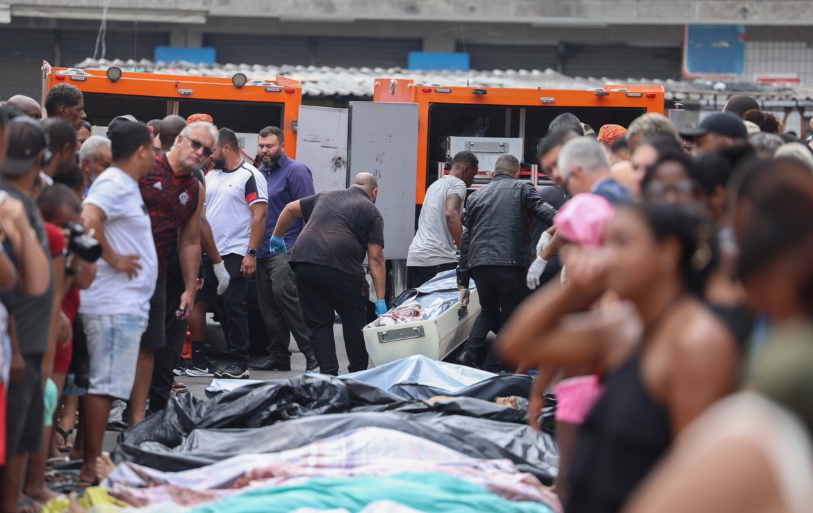 Moraes cobra explicações de Cláudio Castro sobre operação no Rio