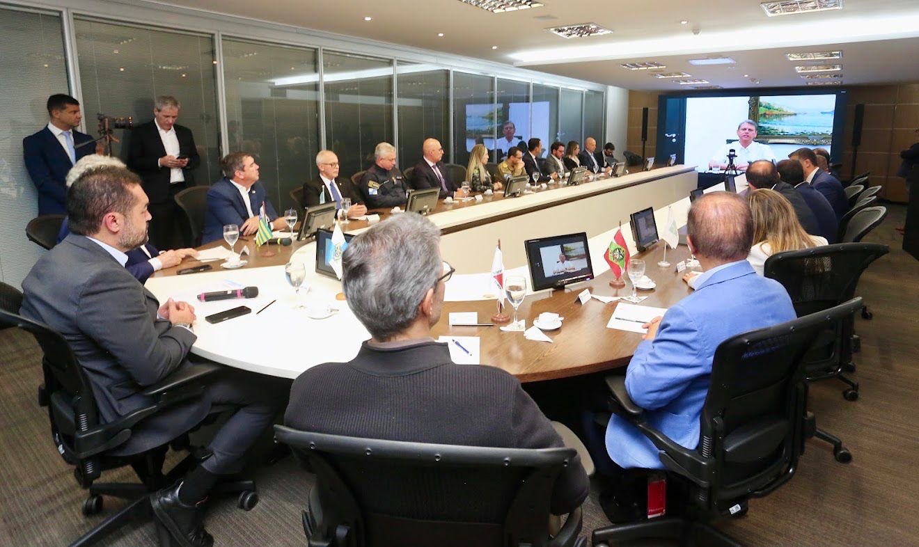 Após ação no Rio, governadores de direita lançam Consórcio da Paz