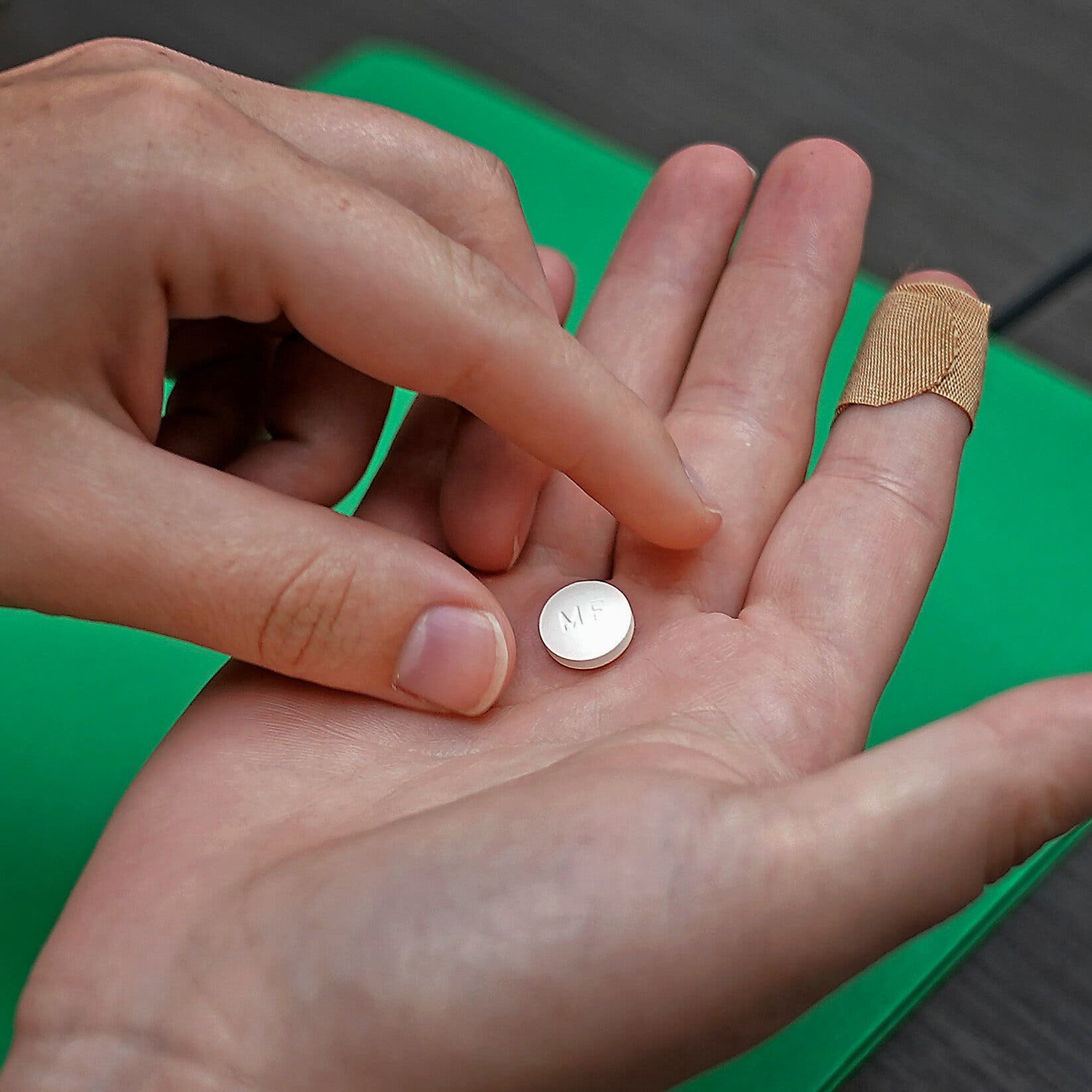 Anvisa aciona EUA e outros países para trazer antídoto contra metanol ao Brasil