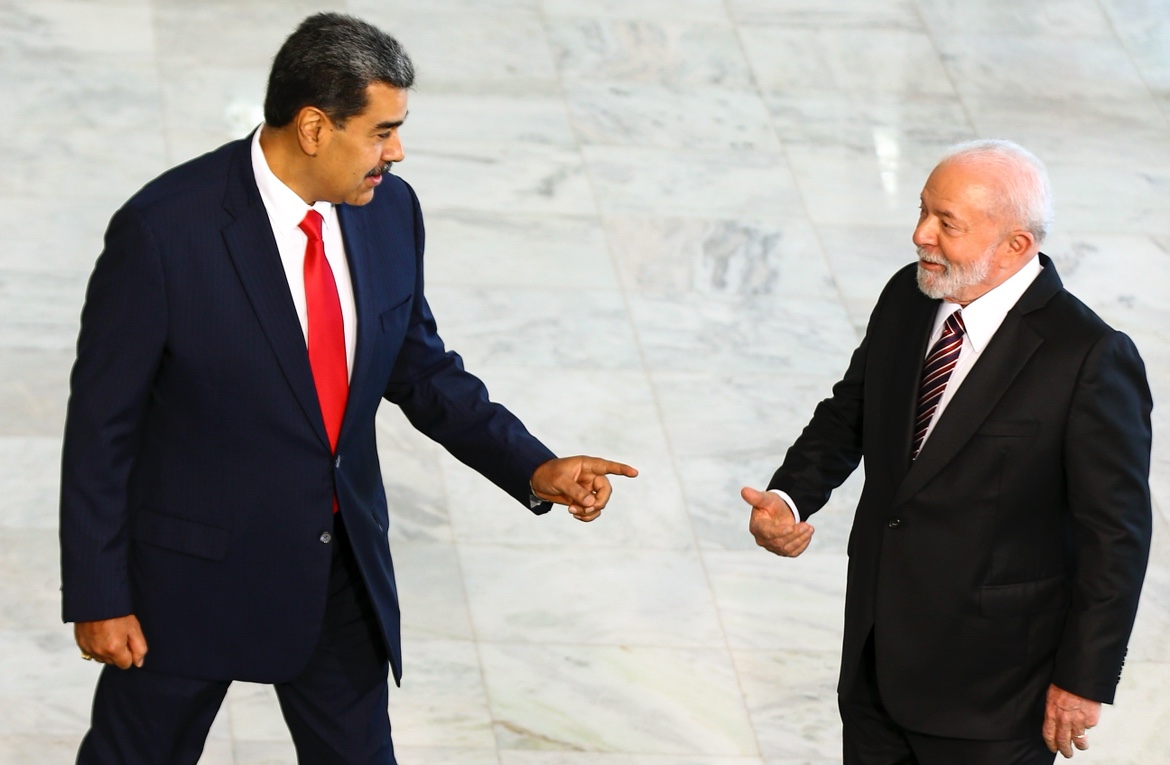 PT defende regime Maduro e critica possível ação da CIA na Venezuela