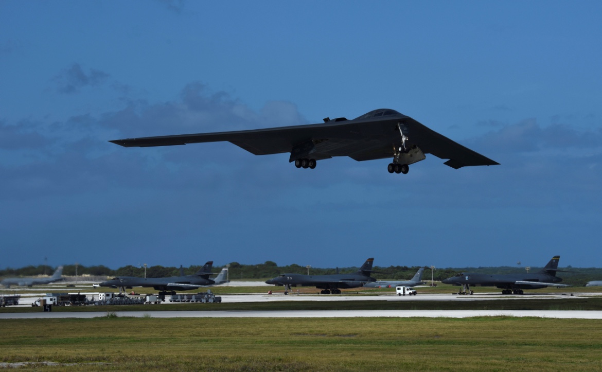 Trump anuncia que os EUA dobrarão a frota de B-2 com 28 novas unidades