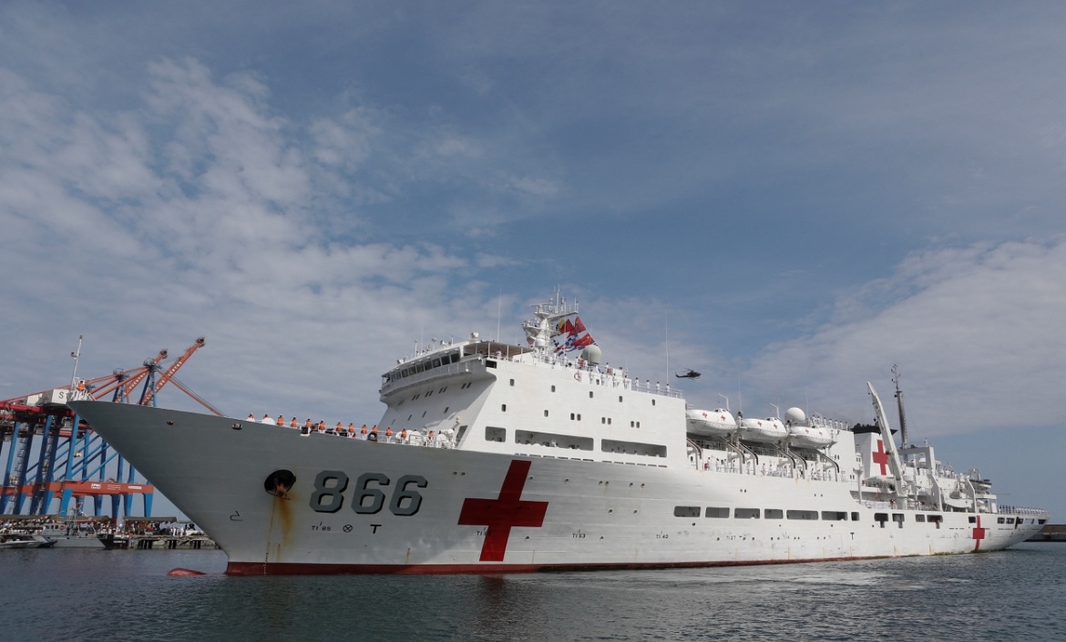 Navio “hospitalar” chinês provoca impasse diplomático com o Brasil