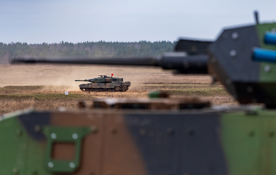 Temendo guerra, Polônia treinará 400 mil civis em maior programa militar