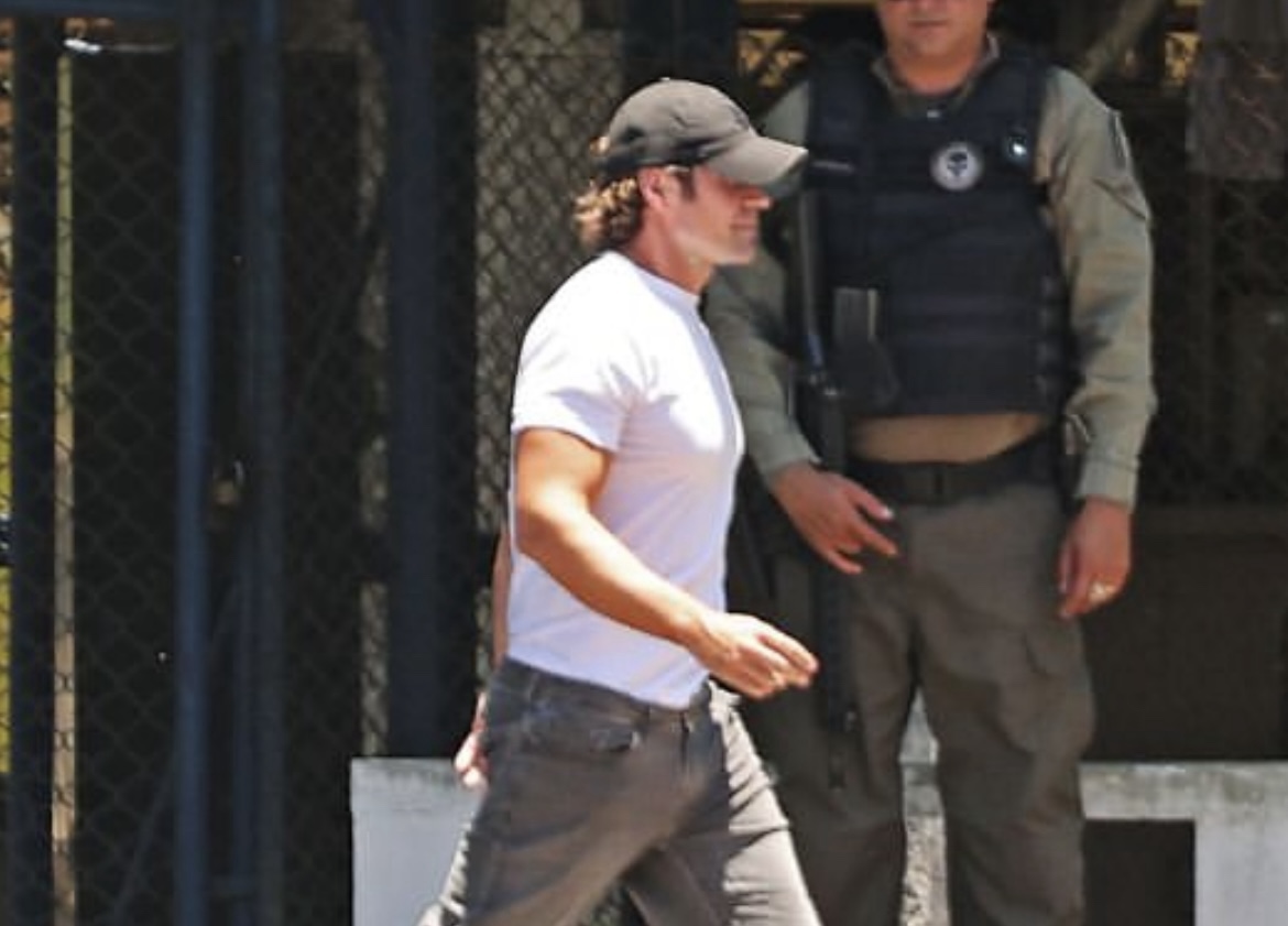 Daniel Vorcaro, do Banco Master, deixa a prisão