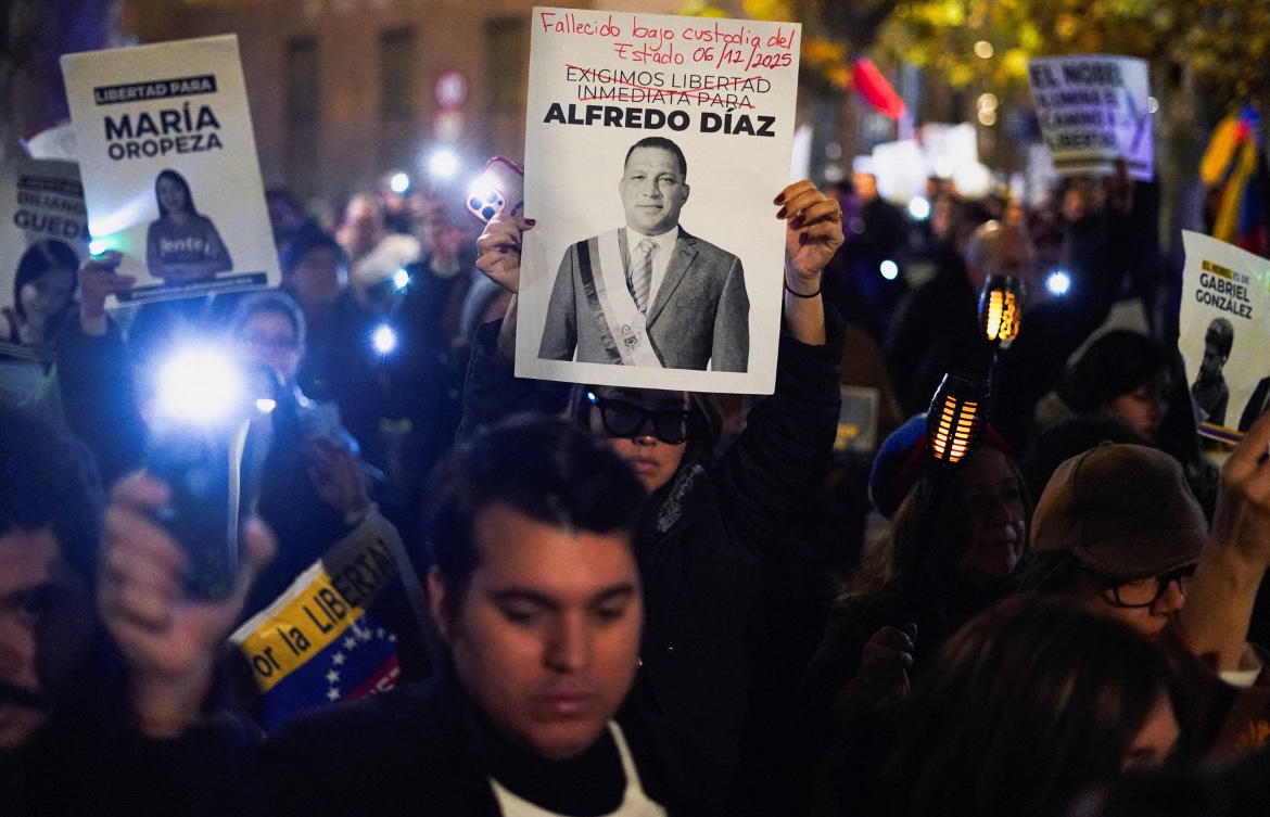 Ex-governador opositor de Maduro morre na prisão