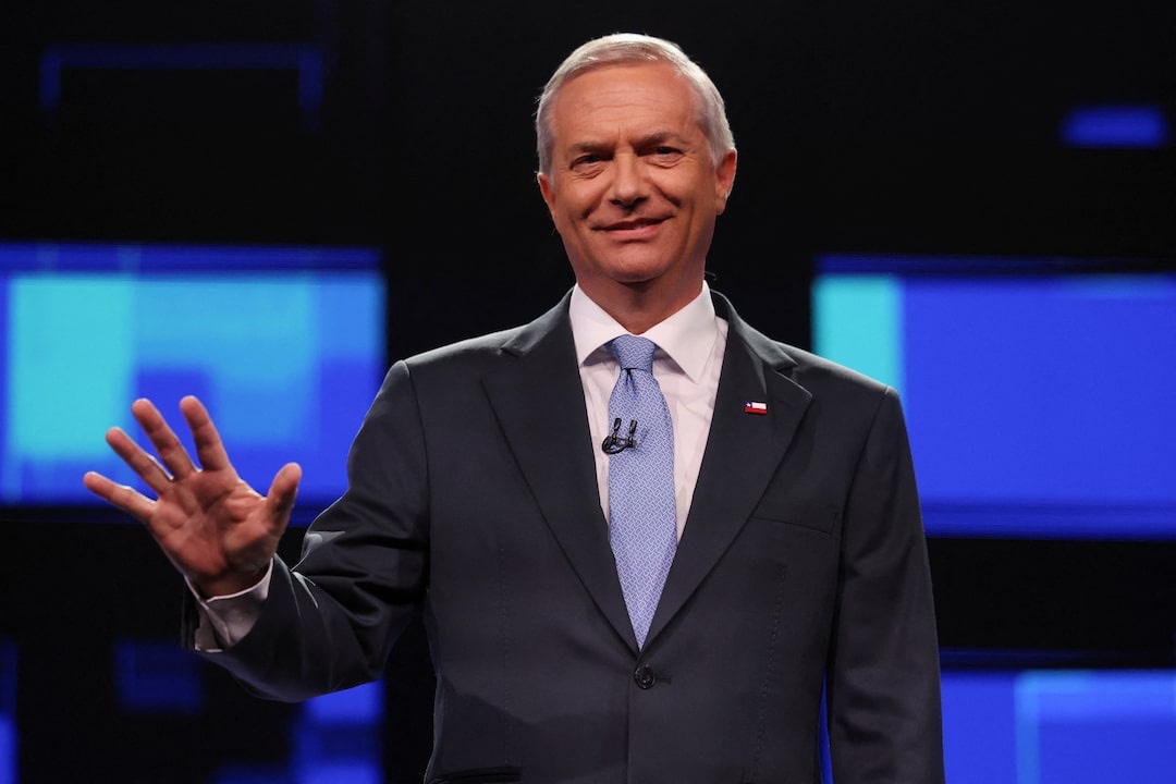 Conservador vence comunista e é eleito presidente do Chile