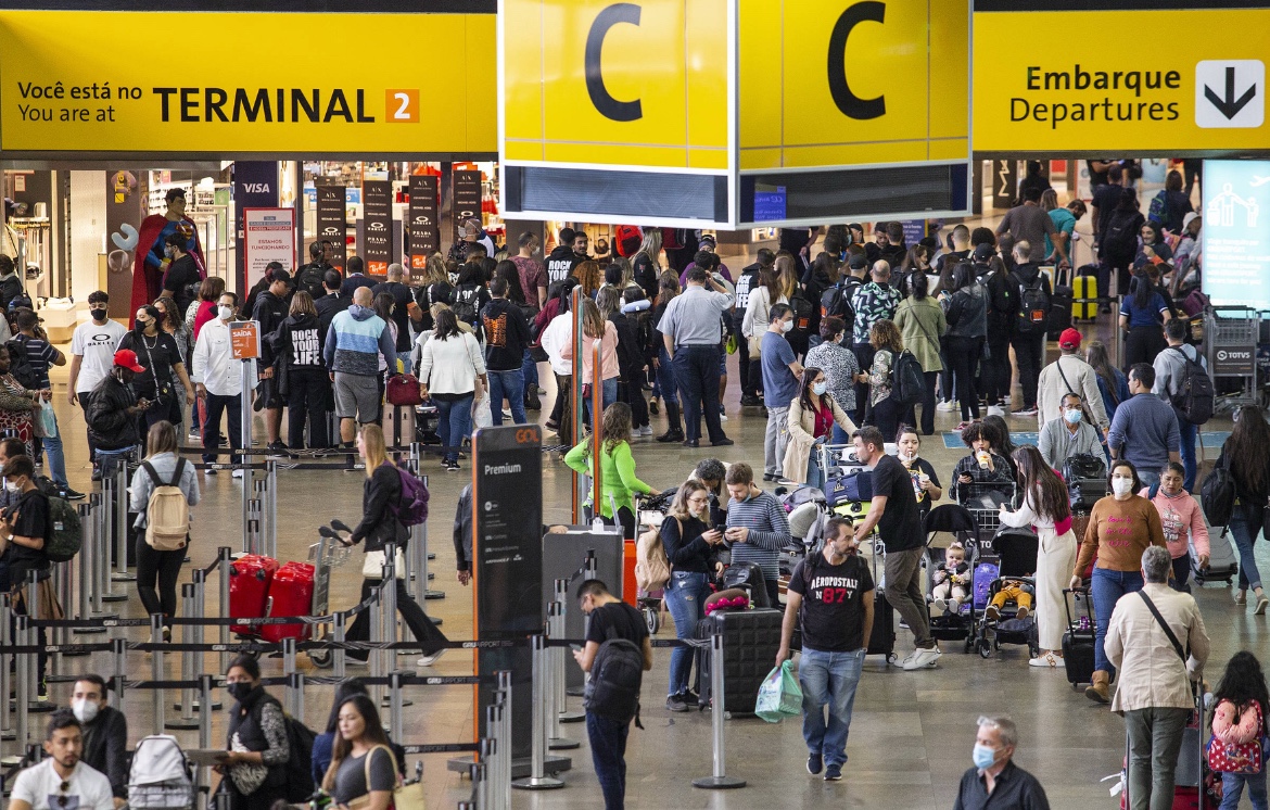 40% dos brasileiros desejam sair do Brasil; 37% querem ir para os EUA