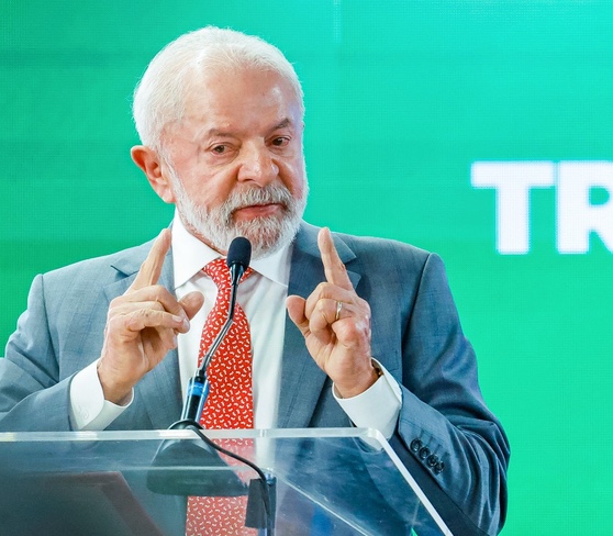 Em artigo no NYT, Lula condena ação dos EUA que derrubou Maduro