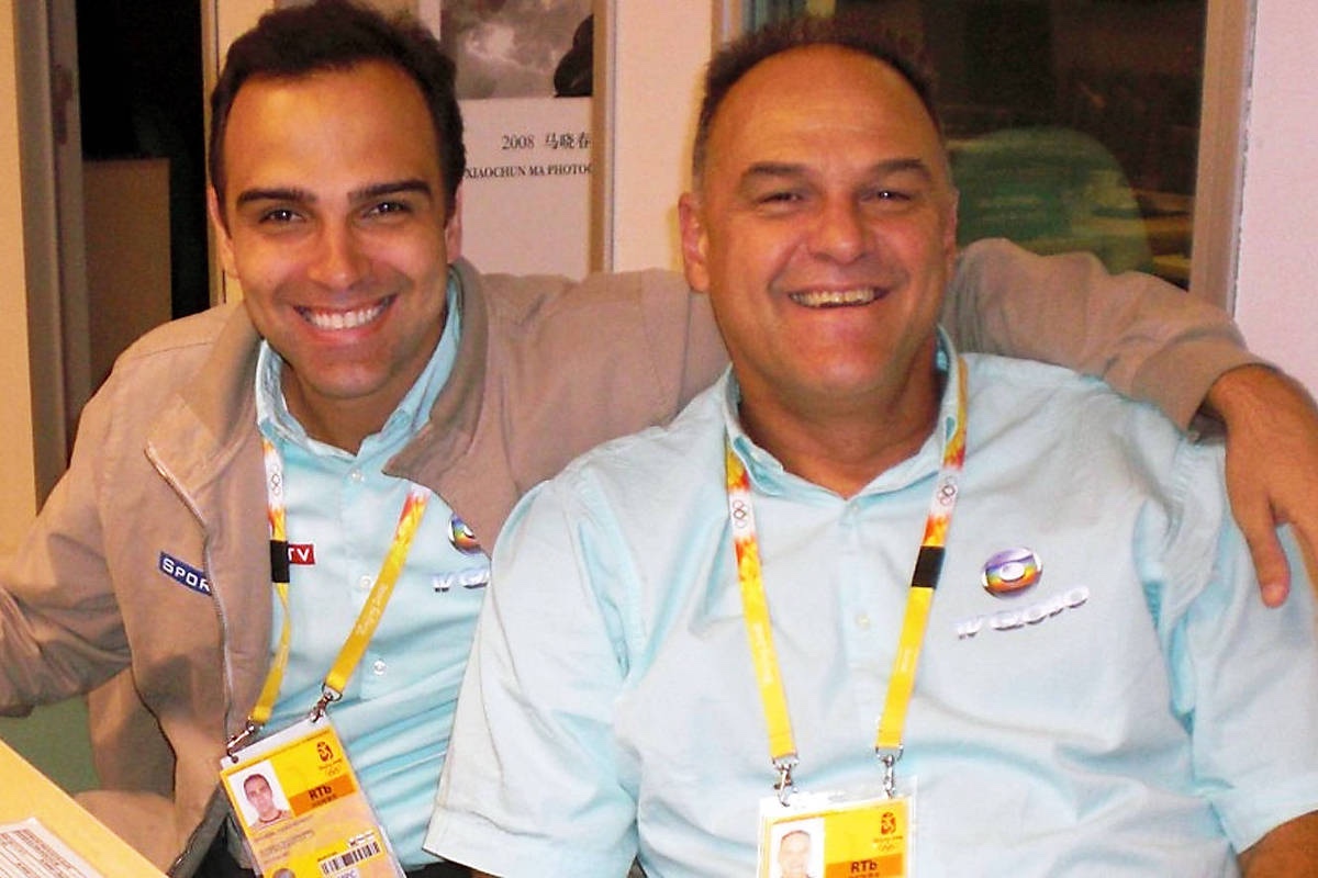 Tadeu chora ao homenagear seu irmão, Oscar Schmidt