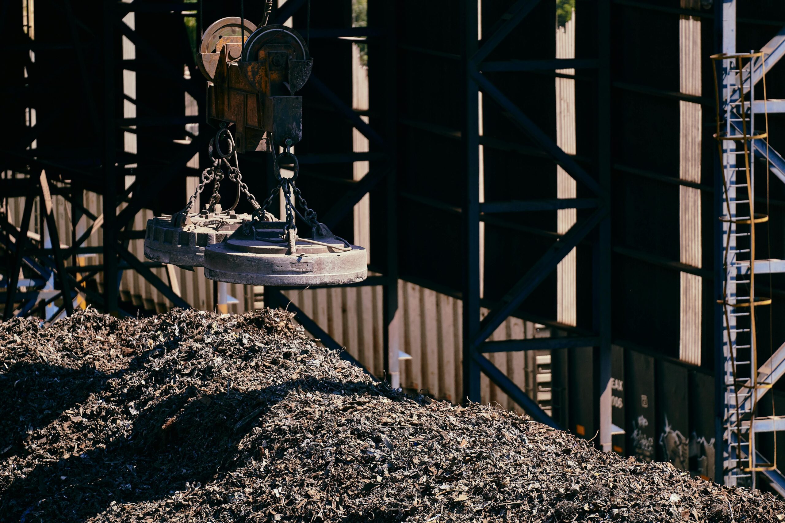 Governo Lula rejeita criação de estatal para terras raras