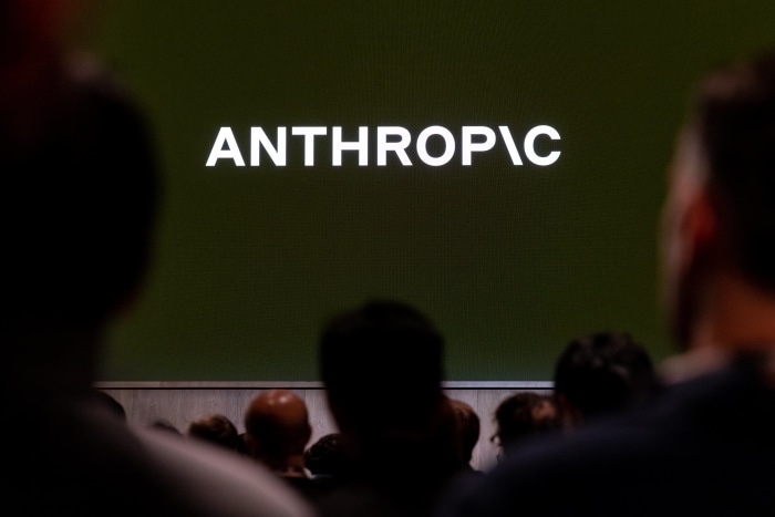 Anthropic alerta para riscos e propõe pausa global no avanço da IA