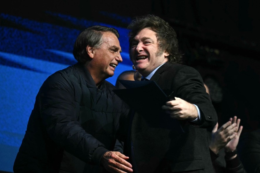Moraes rejeita pedido de visita de Milei a Bolsonaro